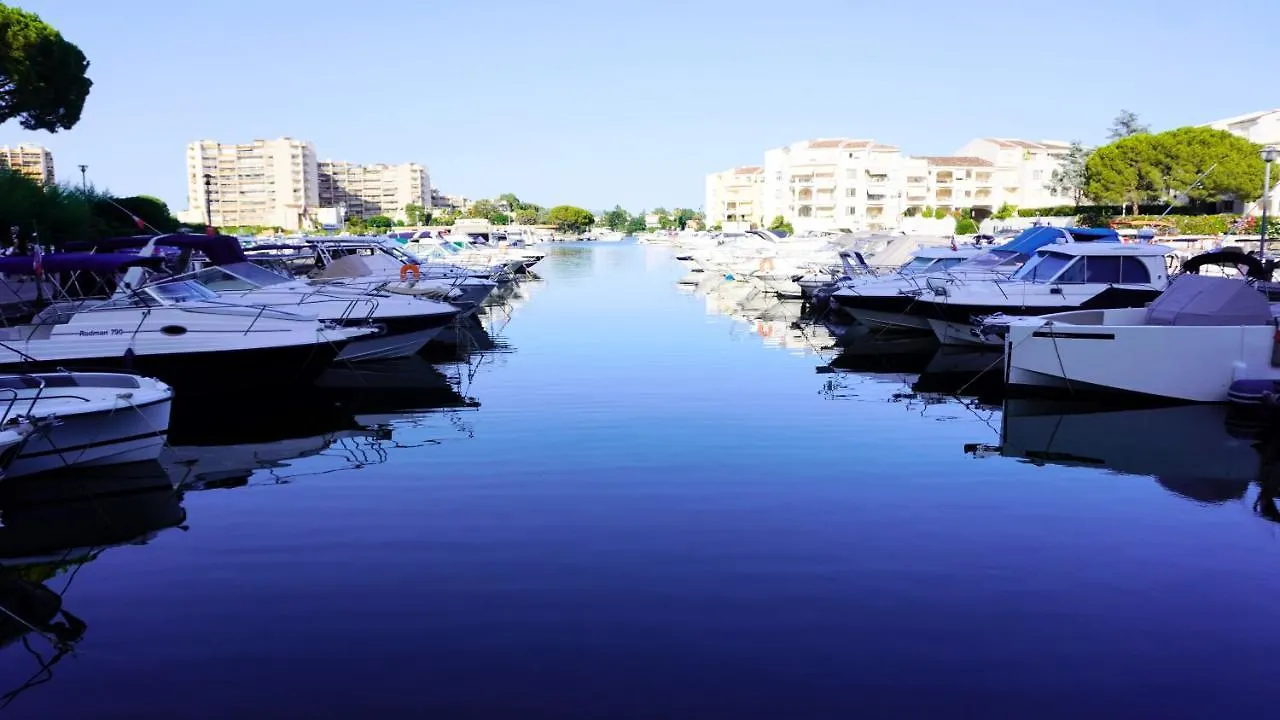 Апартаменты Cannes Marina, T3 Vue Mer, Piscine, By Palmazur Мандельё-ла-Напуль