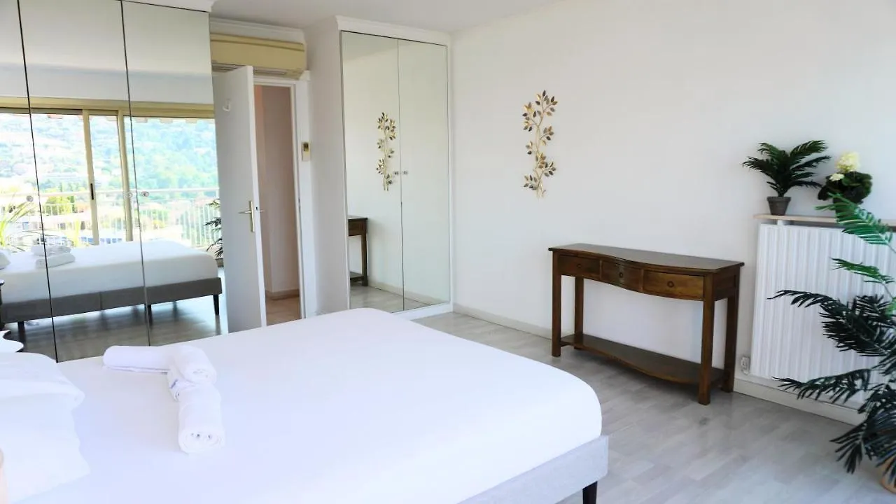 Cannes Marina, T3 Vue Mer, Piscine, By Palmazur Mandelieu-la-Napoule 0*,  France